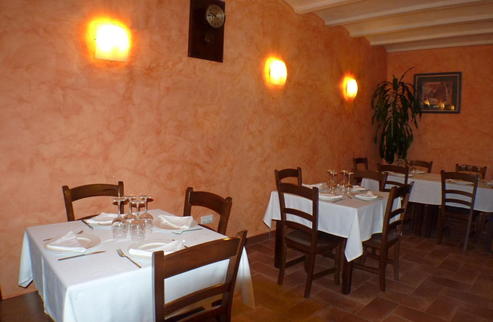 Hostal La Fuente Буэра Экстерьер фото