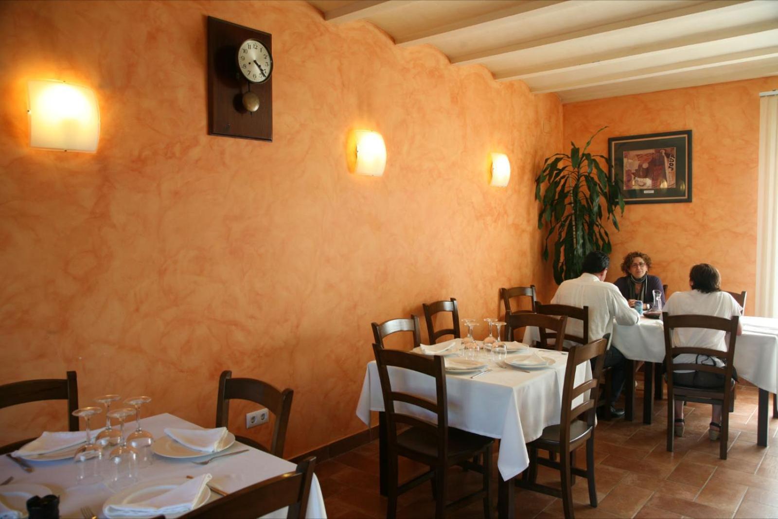 Hostal La Fuente Буэра Экстерьер фото